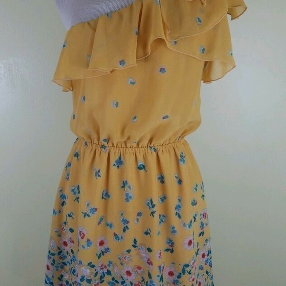 3 for 25 deal Eyelash dress 💗 - Picture 7 of 7